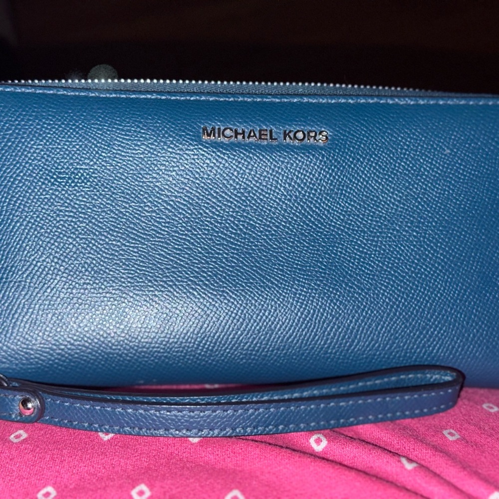 Michael Kors wallet